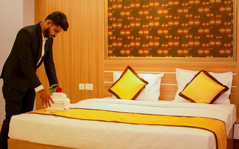 Hotel Emirates Kannangad ภายนอก รูปภาพ